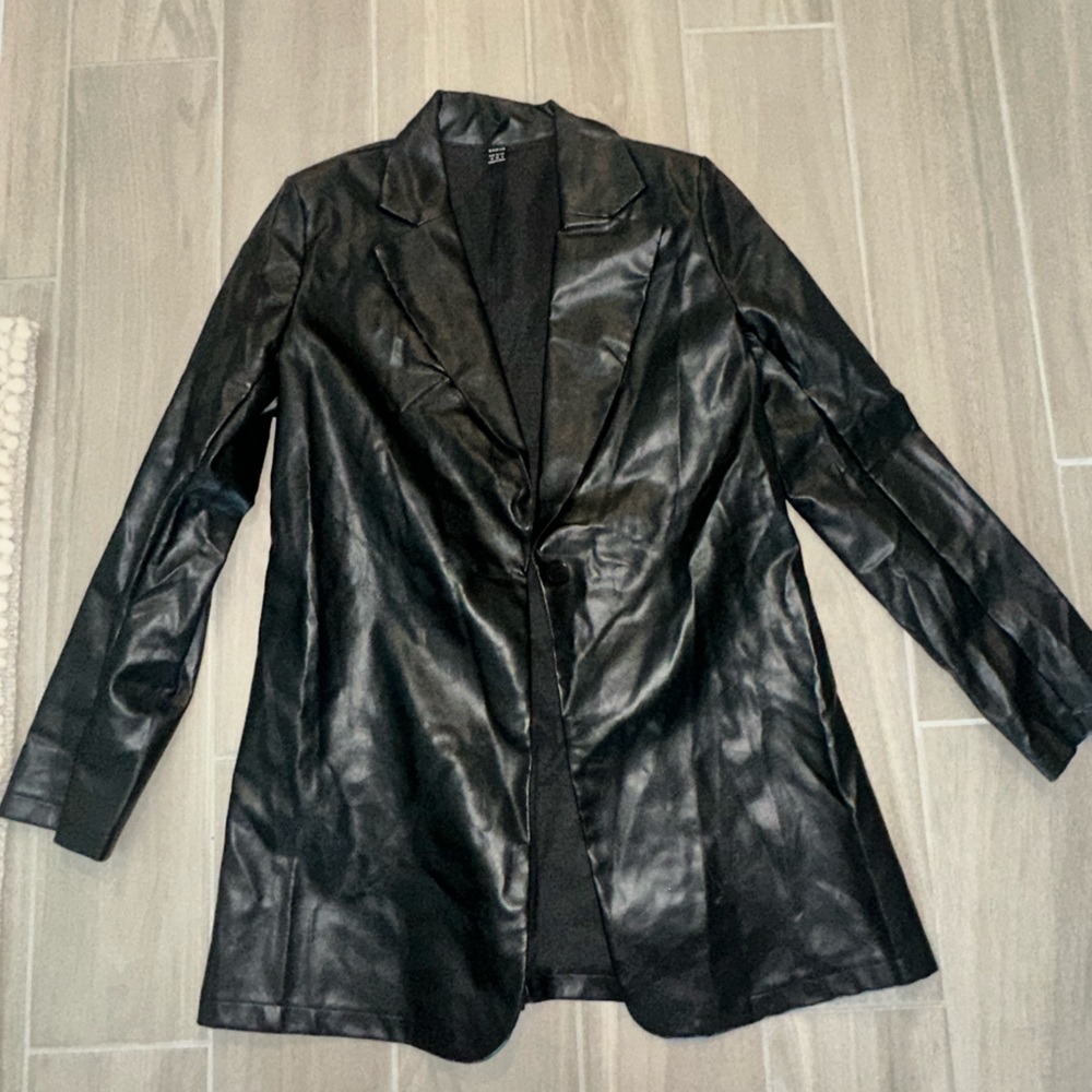 SHEIN Sleek Black Leather Jacket